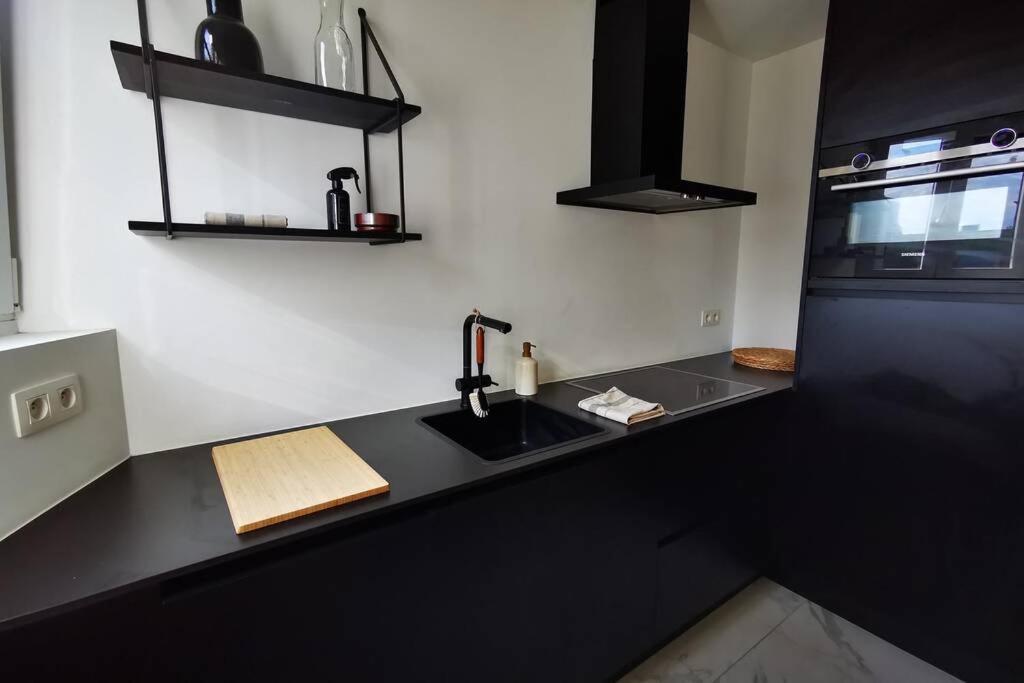 De Flat - Licht En Luxueus Appartement Bij Het Zuid Antuérpia Exterior foto